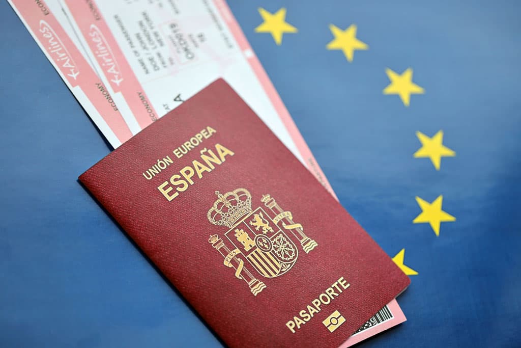 Abogado nacionalidad española en Bertamiráns